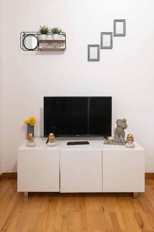 Light-2 Lovely Apartment In تيرانا المظهر الخارجي الصورة